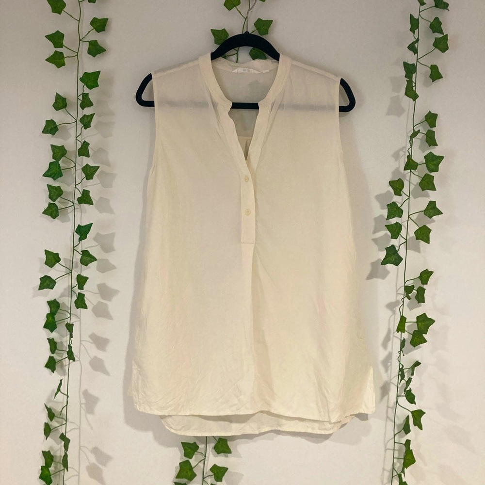 UNIQLO CREAM BLOUSE